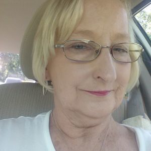 Meet your Posher, Vickie